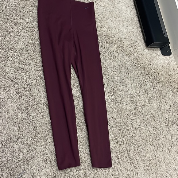 Nike leggings - Picture 3 of 4